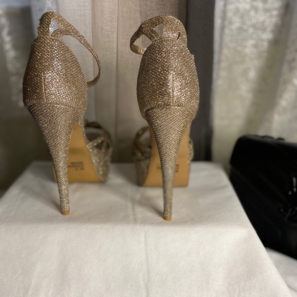 For the Occasion Heels - Picture 3 of 3